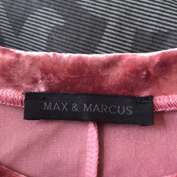 Pink Crushed velvet top - Picture 4 of 4